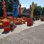 Feherlo Vendeghaz & Restaurant 게스트하우스 4*