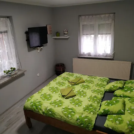 بيت ضيافة Feherlo Vendeghaz & Restaurant