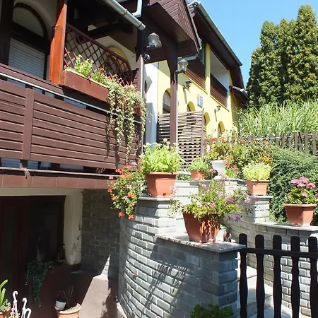 Feherlo Vendeghaz & Restaurant Bük