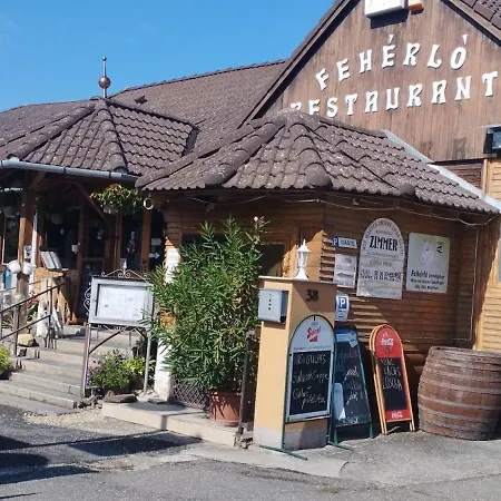 Gæstehus Feherlo Vendeghaz & Restaurant 4*