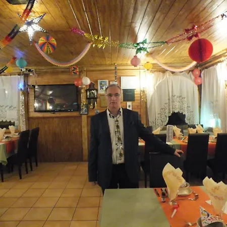 Pensjonat Feherlo Vendeghaz & Restaurant *
