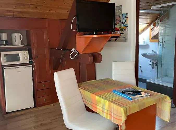 Feherlo Vendeghaz & Restaurant Konukevi 4*
