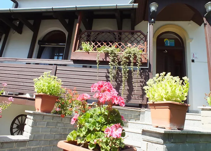Maison d'hôtes Fehérló Vendégház&restaurant Bük