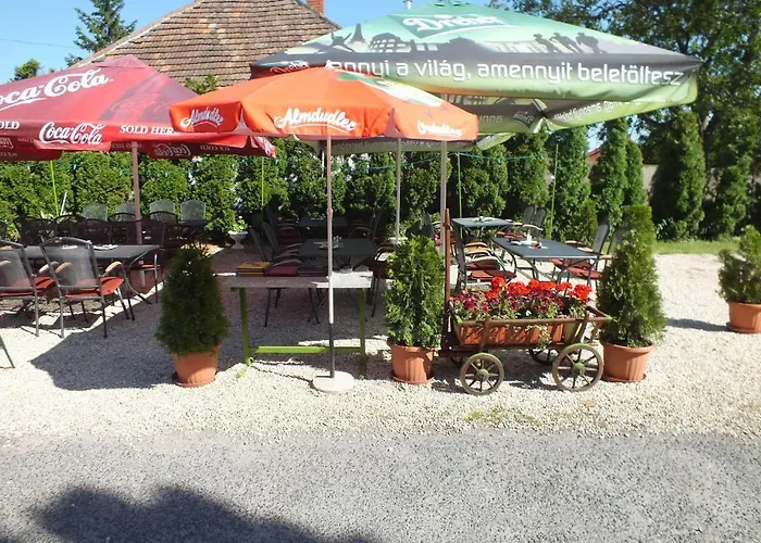 בית הארחה Feherlo Vendeghaz & Restaurant 4*
